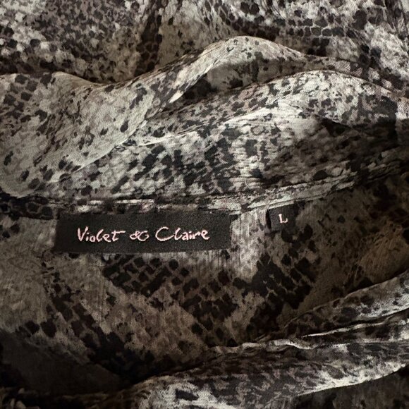 Violet & Claire Blouse Womens Size Large Snake Print Sheer Long Sleeve Neck Tie - Picture 5 of 10